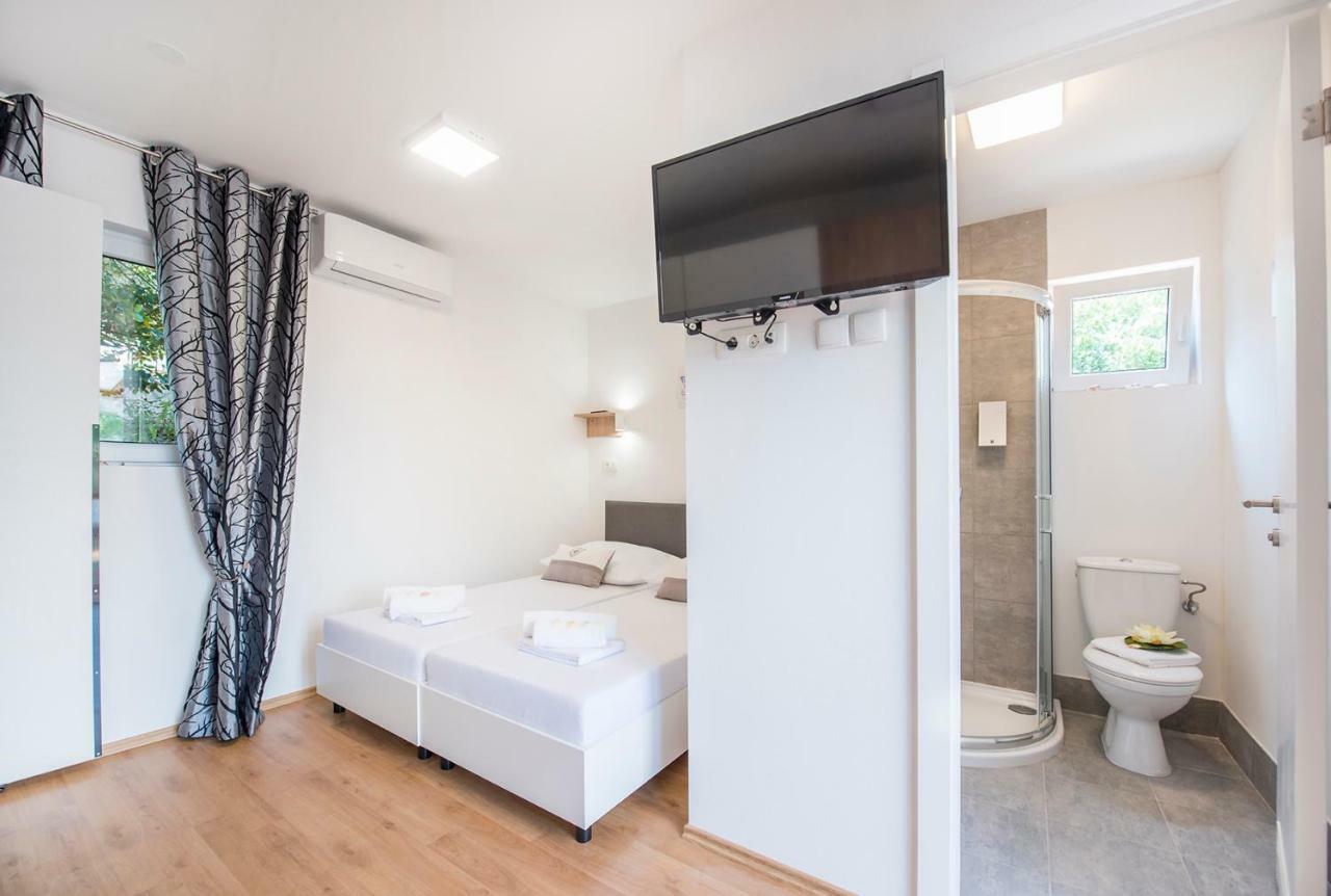 Mediteran Travel Mobile Homes Trogir - Ciovo Arbanija 外观 照片